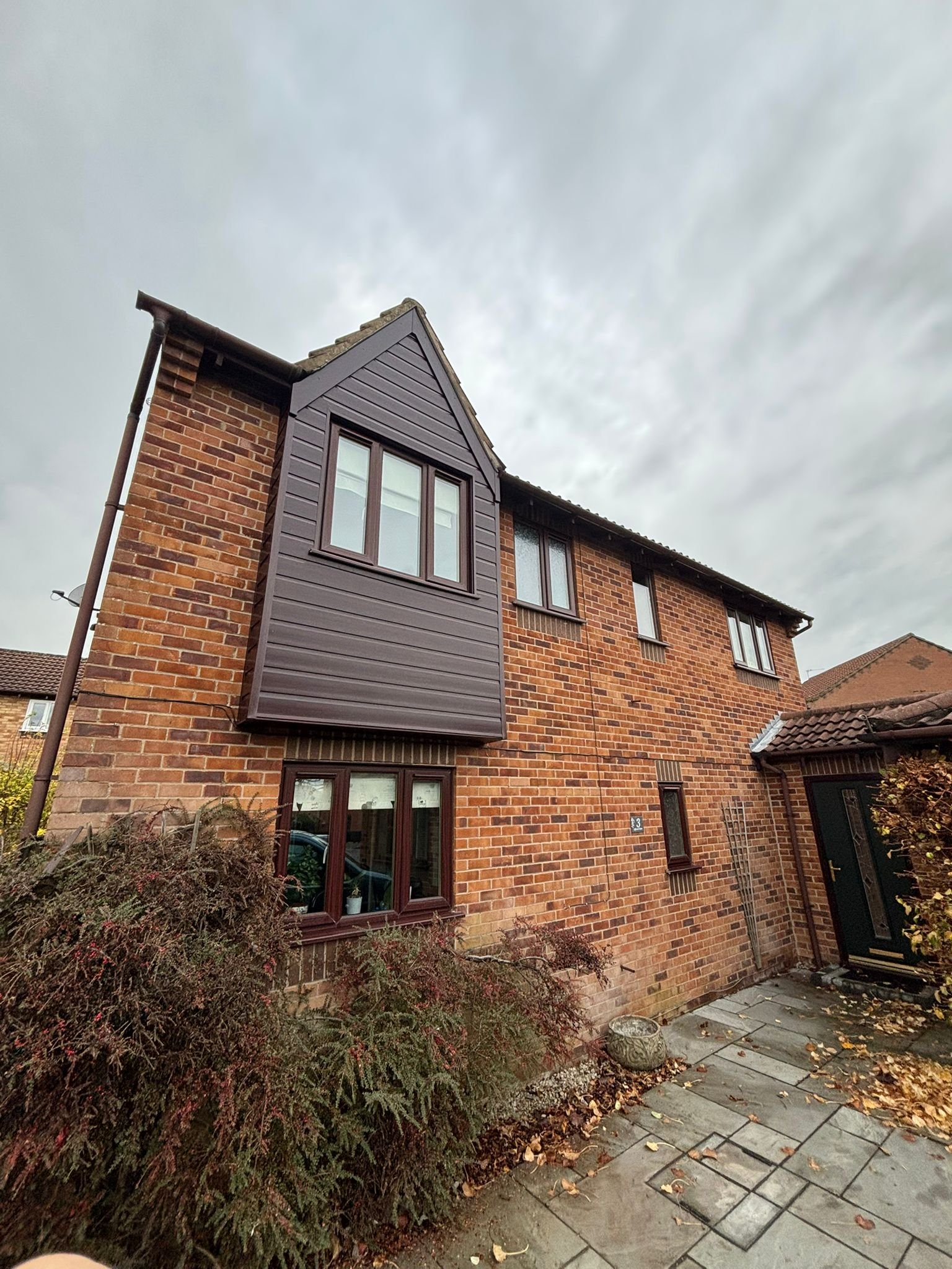 Weather-Worn No More: Cladding & Guttering Upgrade in Lincoln - Image 1